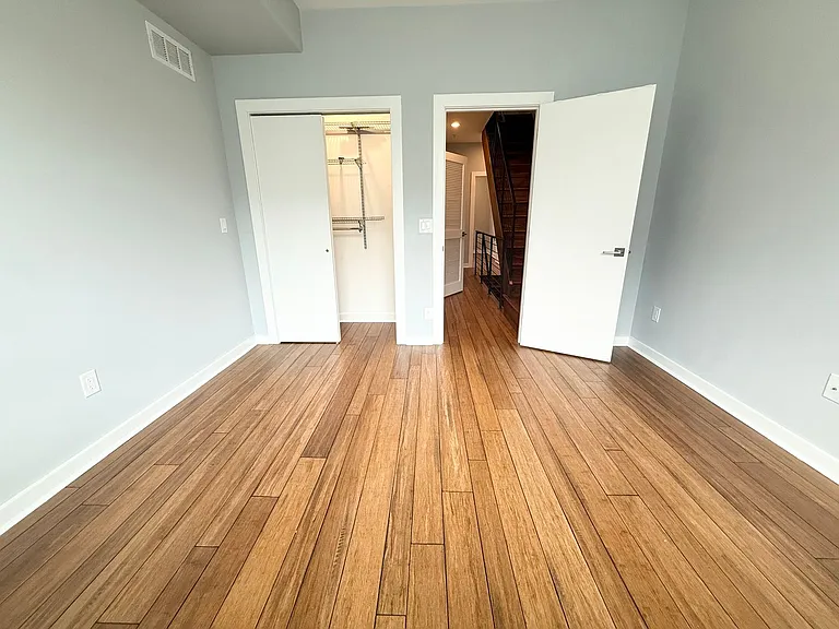 2923 Gerritt St — Photo 22