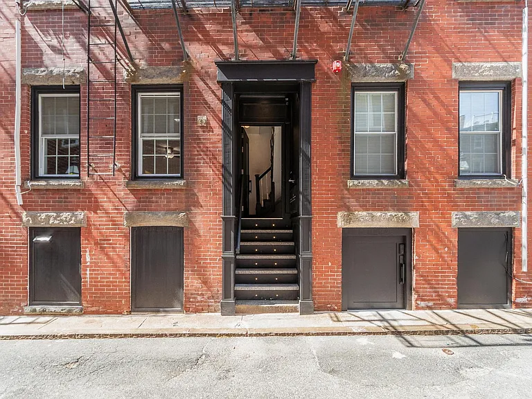 23 Harris St #1 — Photo 13