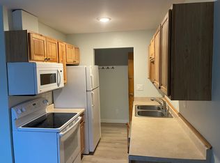 2510 Abbey Ln APT 4, Anchorage, AK 99517