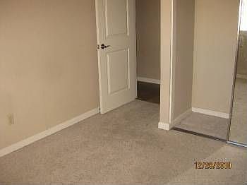 3rd image of 868 La Cruz Ln