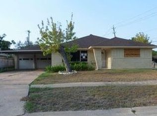 724 Bluebird Ln, Pasadena, TX 77502