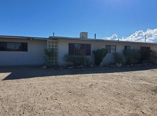 10063 El Sereno Ave, Lucerne Valley, CA 92356