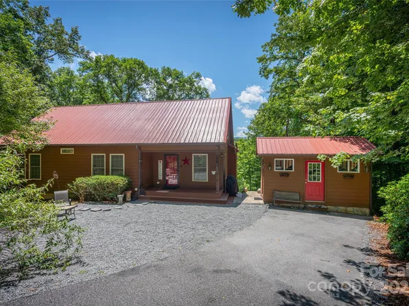 135 Grouse St, Lake Lure, NC 28746