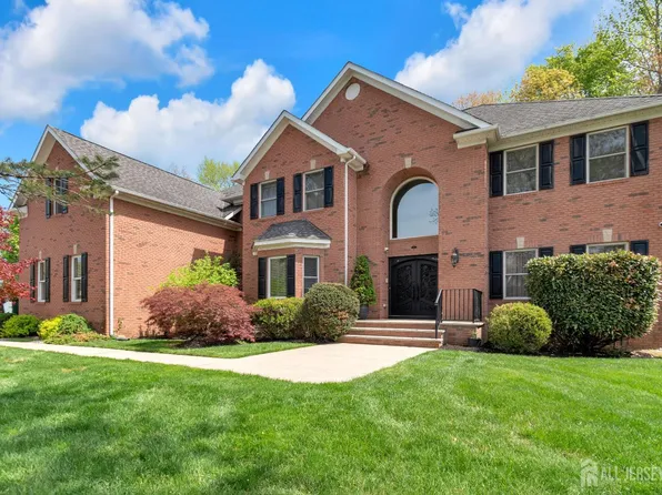 23 Yellowstone Dr, Old Bridge, NJ 08857