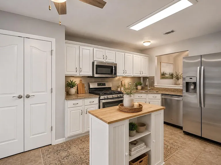 2923 Goldspring Ln — Photo 10