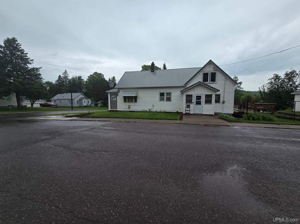 411 S Beecher St, Bessemer, MI 49911