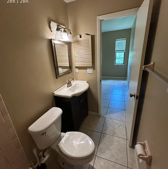 511 Manor Cir #1 — Photo 56