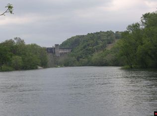392 River Acres Dr, Salesville, AR 72653