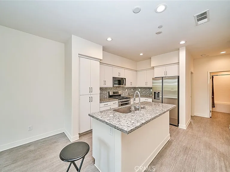 9040 Garvey Ave #3 — Photo 8
