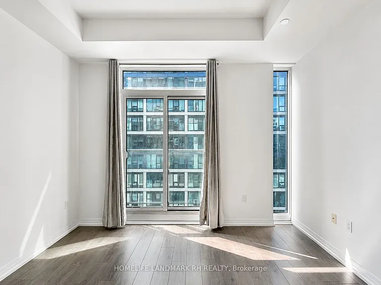 251 Jarvis St #1024 — Photo 3