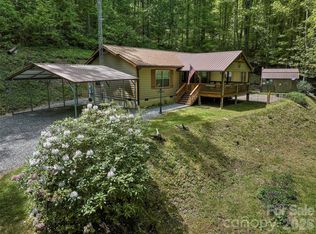 390 Camp Branch Rd, Whittier, NC 28789