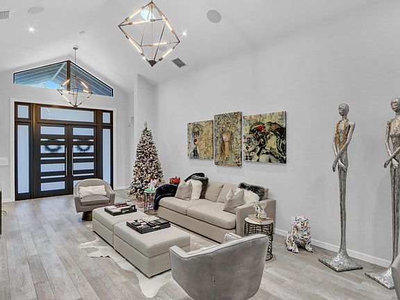 5th image of 5789 Hamilton Way