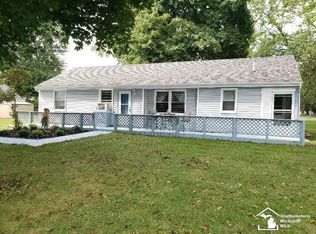 2998 Monrona Dr, Monroe, MI 48162