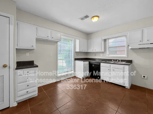 3171 Belle Tower Rd, Memphis, TN 38115