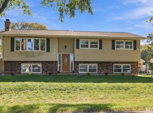 4901 Bonner Dr, McHenry, IL 60050
