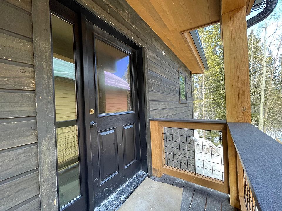 4001 Ski Hill Main Door Entrance