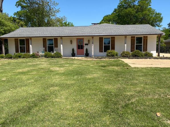 1230 Clayton Ave, Tupelo, MS 38804