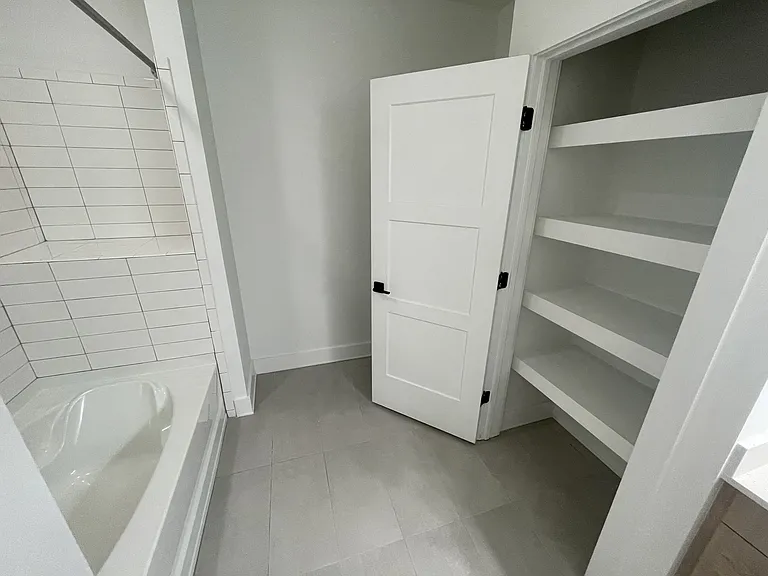 The Argos Apartments on The Beltline — Photo 173