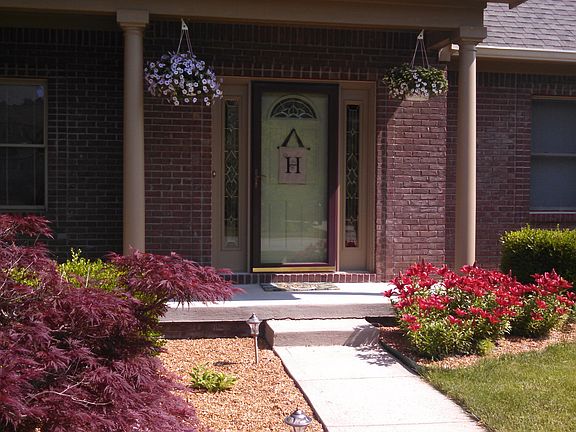 5th image of 162 Woodfield Pl