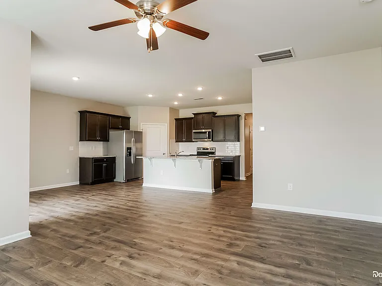628 Birchhead Dr — Photo 6