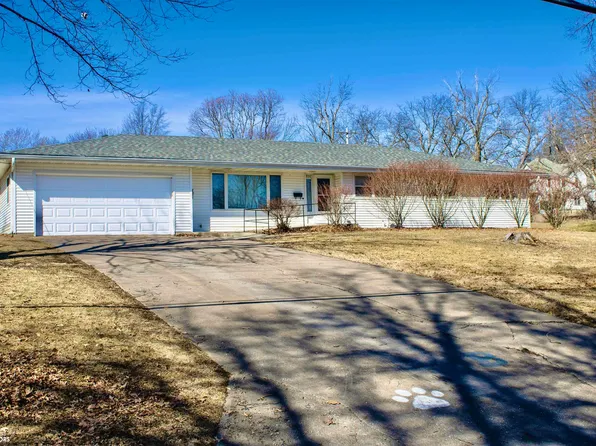 808 King St, Bedford, IA 50833