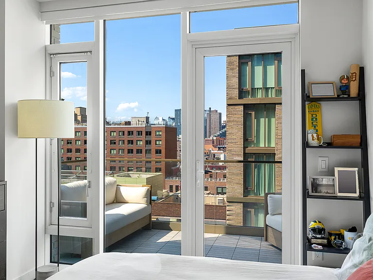 505 W 43rd St #14H — Photo 8