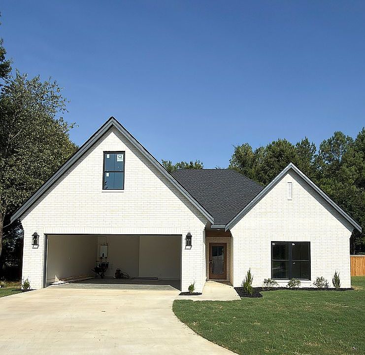 1st image of 2308 Valley Dr