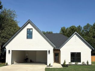 2308 Valley Dr, Searcy, AR 72143