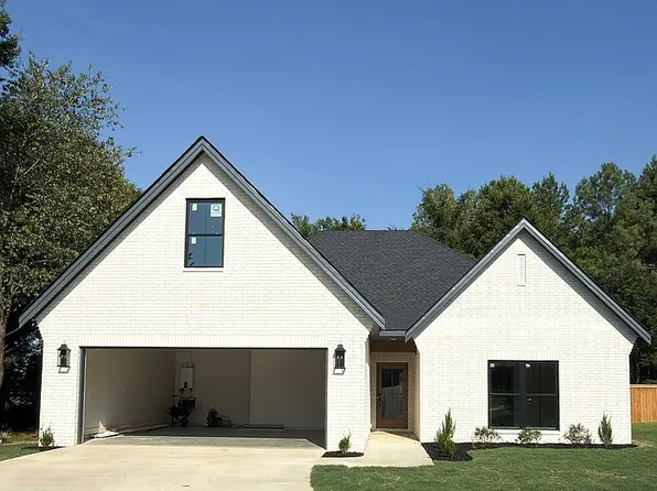 2308 Valley Dr, Searcy, AR 72143