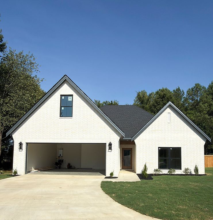 2308 Valley Dr - Property Image