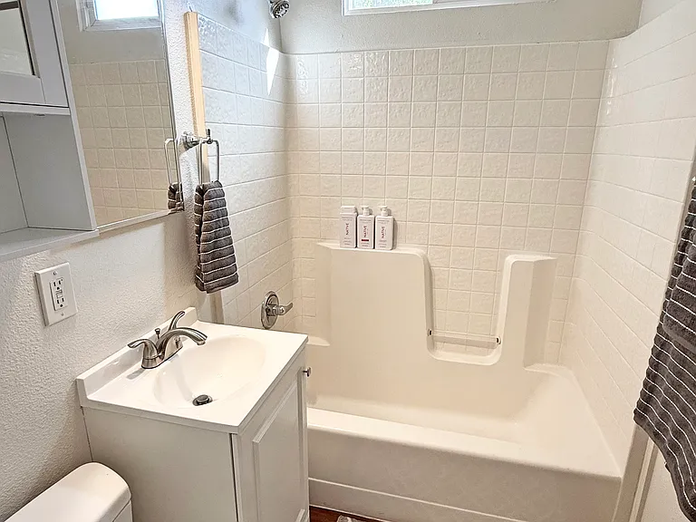 1216 Alta Vista Rd #D — Photo 21