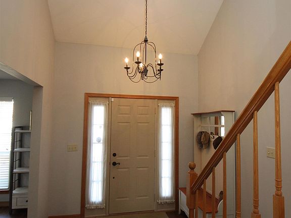 3rd image of 1720 W Marlene Ct
