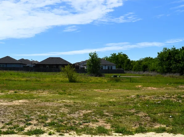 315 Paschall Blvd, Mabank, TX 75147
