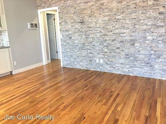 3rd image of 4610 1/2 Marlborough Dr