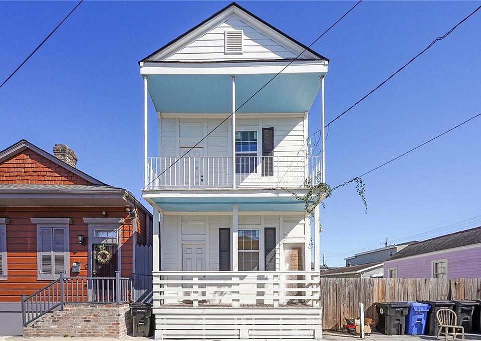 1st image of 2219-21 Toledano St