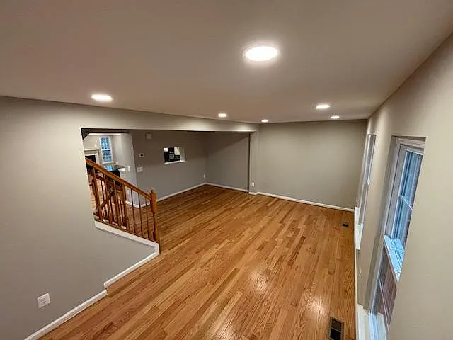 3 bed, 2.5 bath, 2040 sqft, $3,000 — Photo 4