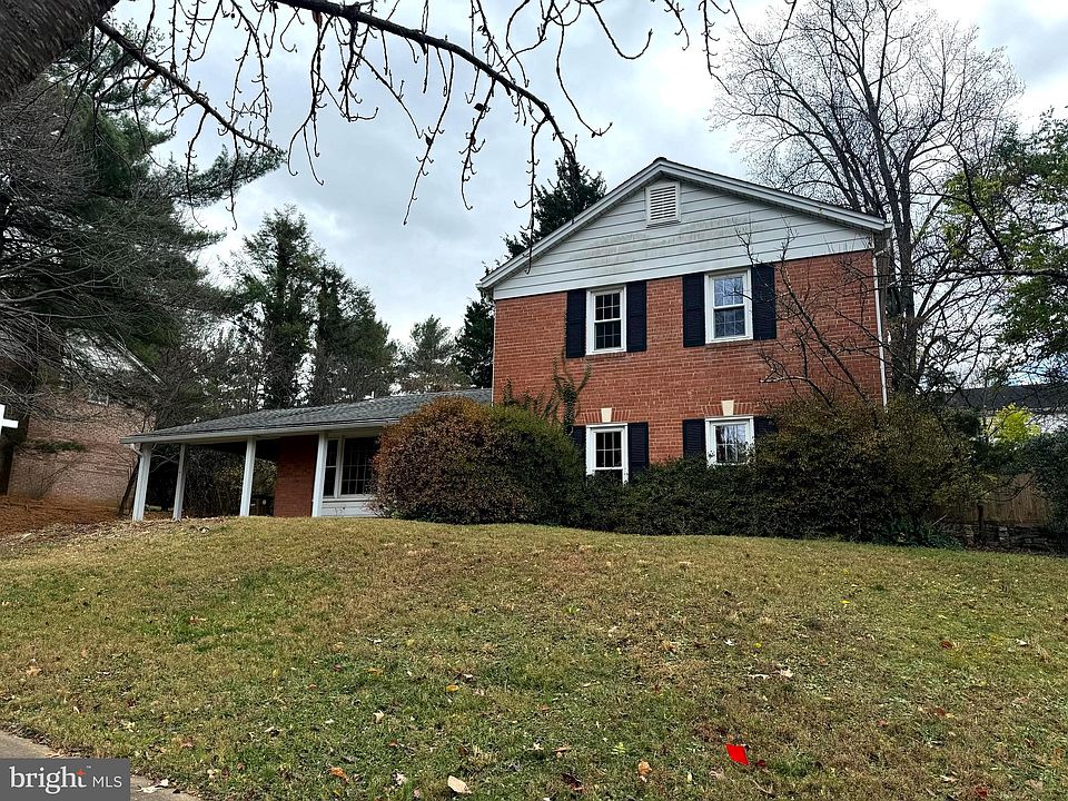 1st image of 3 Clemson Ct