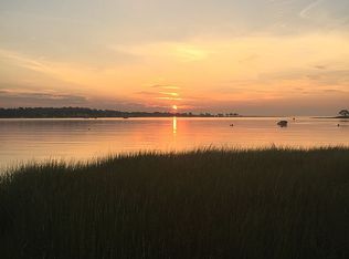 14 Scofield Pl, Westport, CT 06880