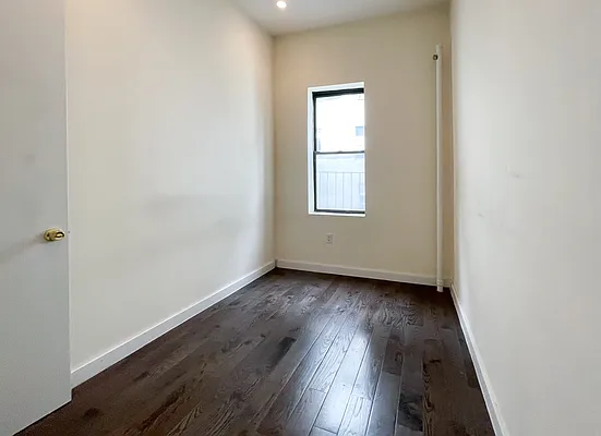 Rented by Kahen Properties | media 15
