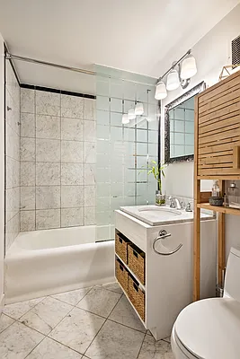 Rented by Compass | media 12