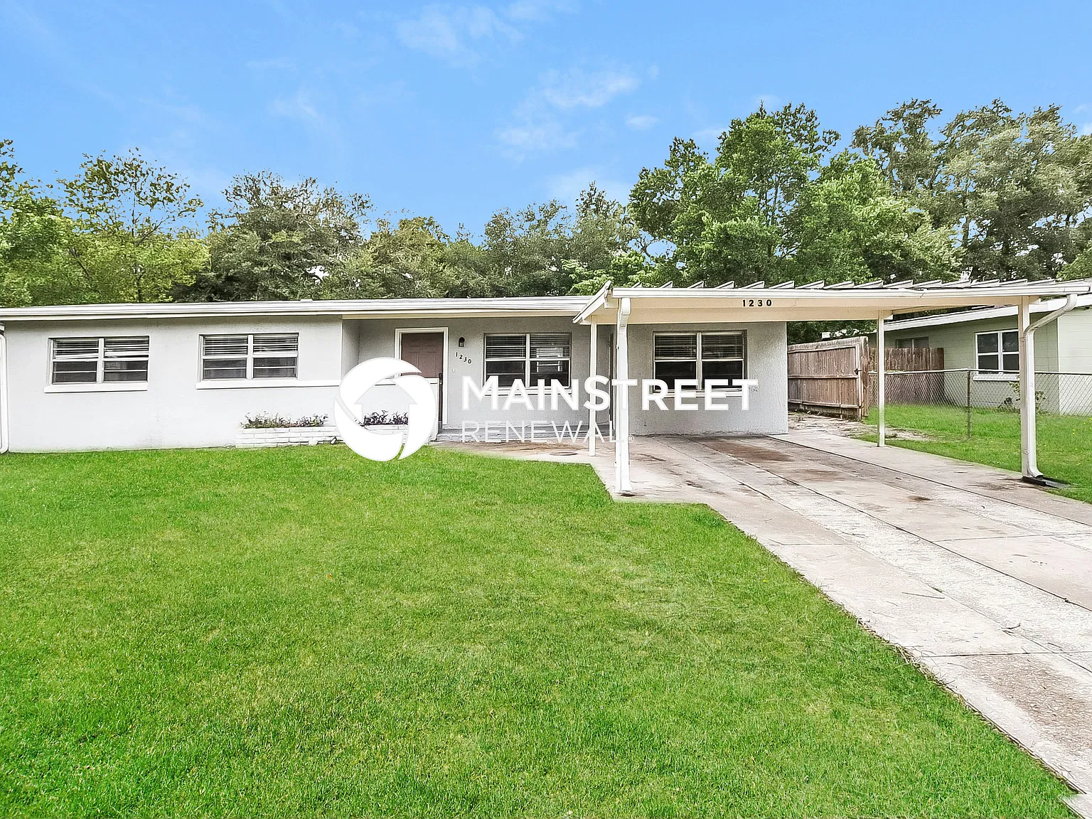 1230 Saint James Rd — Photo 1