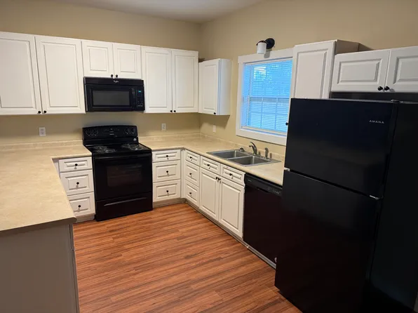 749 Old Toomsboro Rd #755, Dublin, GA 31021