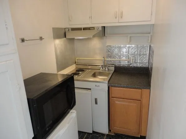 612 Madison Ave, Albany, NY