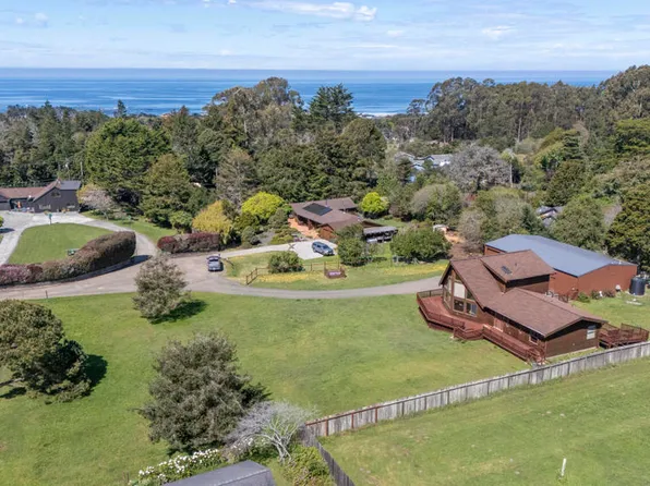 24763 Sashandre Ln, Fort Bragg, CA 95437