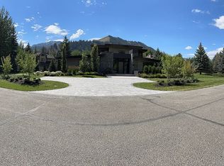45 Lane Ranch Rd E, Sun Valley, ID 83353