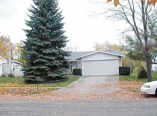 1341 Red Leaf Ln, East Lansing, MI 48823