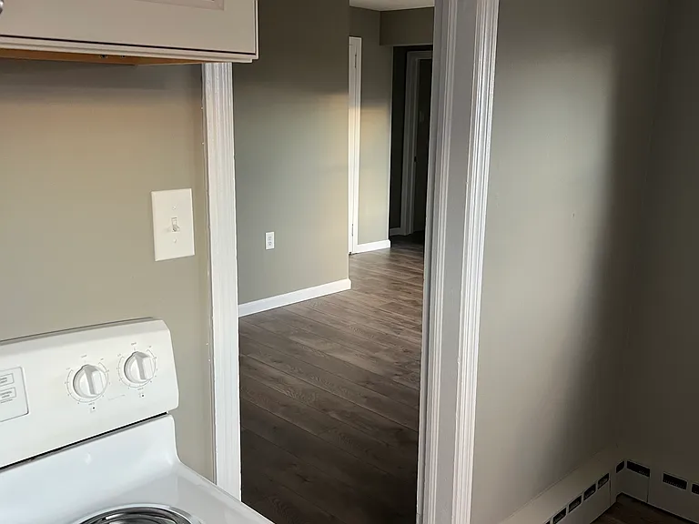 131 S Maple Ave #9 — Photo 6