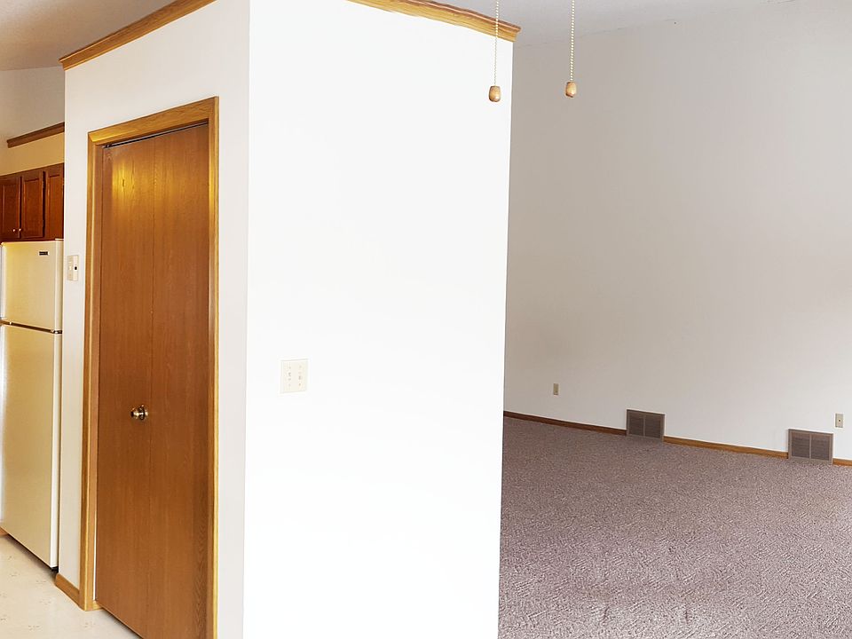 2nd image of 20323 Hunter Ct