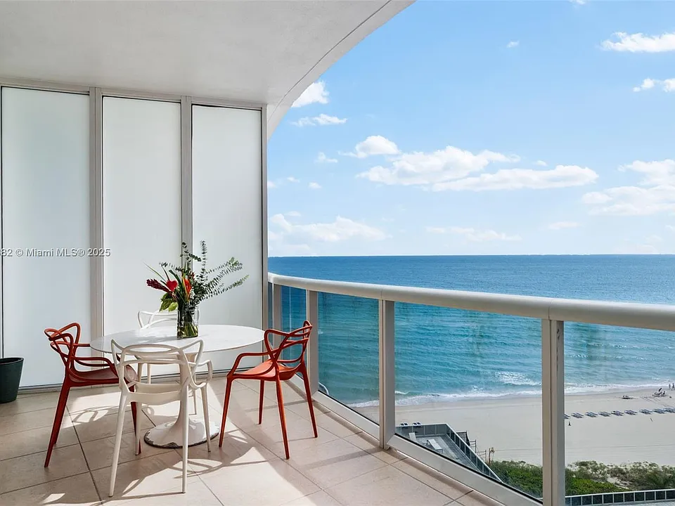 16001 Collins Ave #907