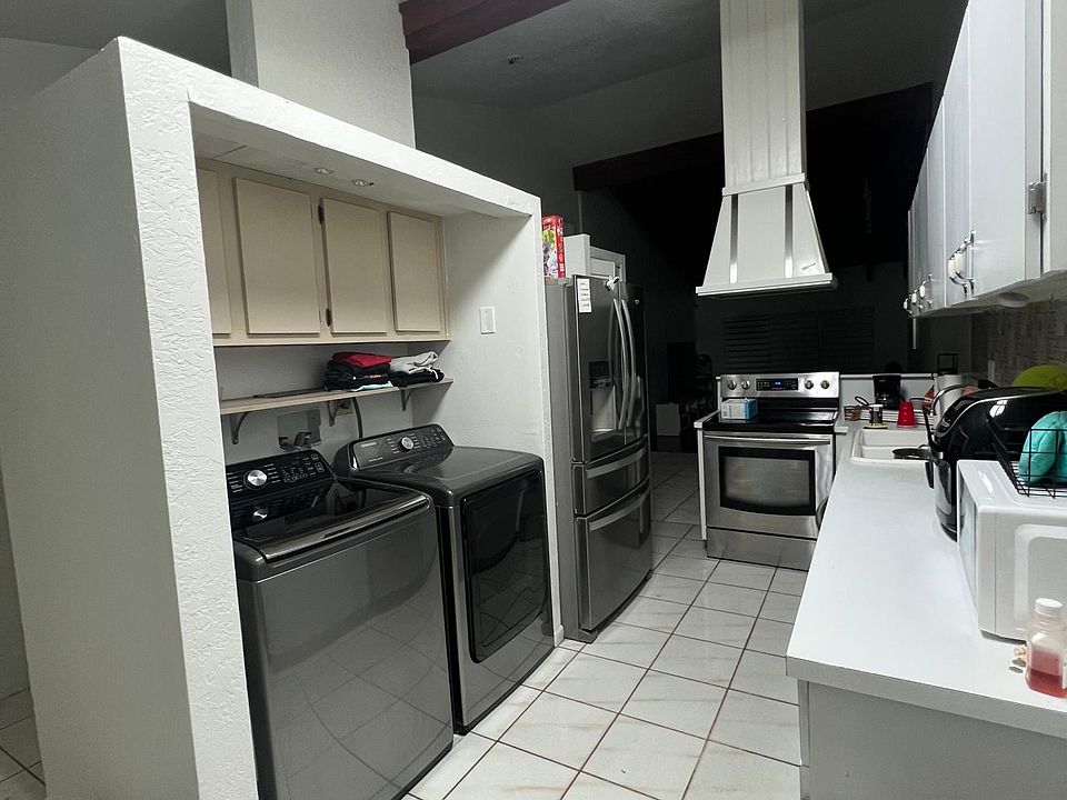 2381 Pecan Ct, Pembroke Pines, FL 33026 | Zillow